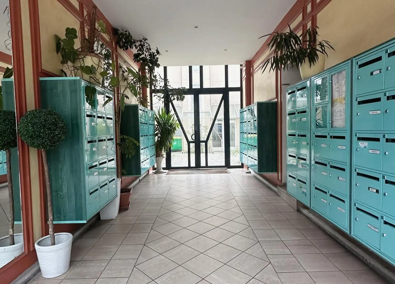 Avec Balcon Apartament *